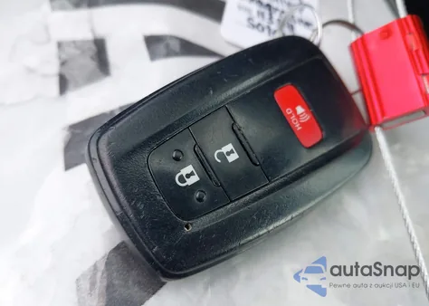 2021 Toyota Rav4 Xle z USA, uszkodzony, nr VIN 2T3W1RFV6MW113841